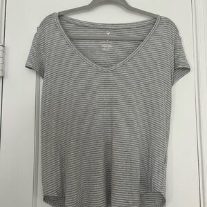 American Eagle Outfitters Gray Short Sleeve Soft and Sexy Tee